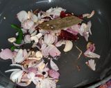 A picture of step 2 of Kadai Paneer.