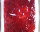 Foto langkah ke 5 dari resep Strawberry Cheesecake.
