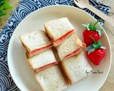 Foto langkah ke 4 dari resep Roti Tawar Kukus Stroberi.