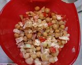 A picture of step 2 of Chana chaat.