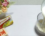 Foto langkah ke 4 dari resep Strawberry Cheesecake.