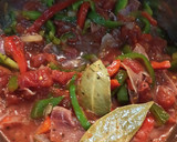 Foto del paso 3 de la receta: Muslos de pollo 🍗 al chilindrón 🍲