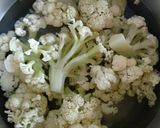 Foto del paso 1 de la receta: Coliflor rebozada (sin huevo)