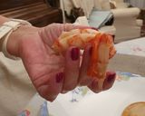 Foto del paso 2 de la receta: Langostinos y mini empanadillas de merluza