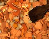 Foto del paso 3 de la receta: Sopa crema de boniatos, papa y zanahoria