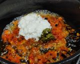 मटण बिर्याणी खास कुकपॅड टीमसाठी (Mutton Biryani Recipe In Marathi) रेसिपी स्टेप 4 फोटो 