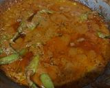 A picture of step 3 of Mirchi ka salan.