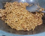 Foto langkah ke 4 dari resep Mee Goreng Mamak khas Malaysia.
