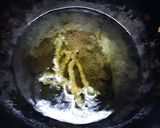 A picture of step 10 of Potato sabudana chakri.