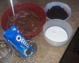 A picture of step 7 of Chocolate Oreo Mousse.