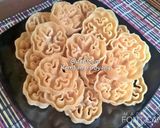 Foto langkah ke 8 dari resep 189. Kembang Goyang (Resep Dasar).