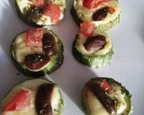 Foto del paso 3 de la receta: Mini pizzetas zapallo italiano