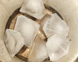Foto langkah ke 4 dari resep Iced Sea Salt Creamy Latte Coffee.