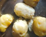 A picture of step 1 of Jeera aloo.