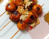 Foto langkah ke 10 dari resep Sate Bakso Ikan dengan Sambal Mangga.