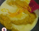 A picture of step 2 of Yellow Dates Halva.