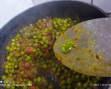 A picture of step 7 of Matar Pulao.