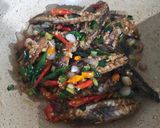Foto langkah ke 4 dari resep Ikan Peda Tumis Bawang Merah.