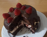 Foto del paso 10 de la receta: Tarta de chocolate con chantilly y fresas