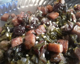 Foto del paso 8 de la receta: Espinacas con uvas pasas y jamón de cerdo...🌿🌰🍖🥓🍇
