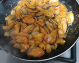 Foto del paso 6 de la receta: Marisco a la Marinera