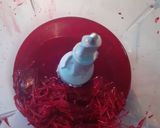 A picture of step 1 of Beetroot buns.