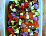 Une image de l'étape 1 de Salade de quinoa et maïs aux légumes grillés.