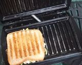 A picture of step 2 of Paneer with capsicum sandwich.