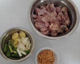 Foto langkah ke 1 dari resep Sup Ayam Hainan.