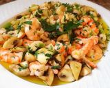 Foto del paso 6 de la receta Salteado de champiñones con ajetes y langostinos
