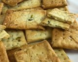 A picture of step 17 of Scallion (Spring Onion) cream Crackers.