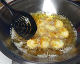 A picture of step 4 of Soft-Boiled Eggs Without Water.