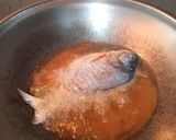 Foto langkah ke 2 dari resep 27. Bawal Goreng JahTahTom masak Tauco Kecap.