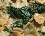 Foto del paso 4 de la receta: Pasta con espinacas y setas