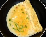 Foto langkah ke 3 dari resep Kentang Telur Gulung.