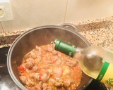 Foto del paso 3 de la receta: Mollejas guisadas con salsa de soya