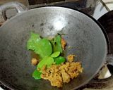 Foto langkah ke 2 dari resep Lontong Opor Ayam Semarang Komplit.