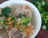 Foto langkah ke 5 dari resep Sup Tulang Babi.