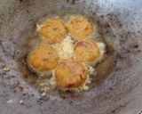 Foto langkah ke 6 dari resep Perkedel ubi.