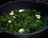 Foto del paso 1 de la receta Acelgas con tallarines de zanahorias