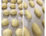 Foto langkah ke 2 dari resep Parmesan Stick Bread.
