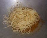 Foto langkah ke 5 dari resep Spaghetti Aglio Olio.