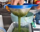 Foto langkah ke 5 dari resep Cincau Jelly Madu.