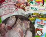 Foto langkah ke 1 dari resep Ayam Goreng Kremes.