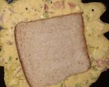A picture of step 3 of Veg bread omellete.