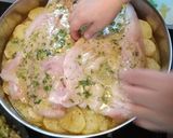 A picture of step 5 of Lemony Baked Perch with Potatoes (Antonis).