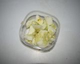 A picture of step 2 of Ginger drink.
