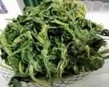 Foto langkah ke 1 dari resep Urap daun kenikir.
