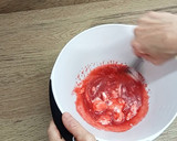 Foto del paso 6 de la receta: Tarta de chocolate y fresa para el día de la madre