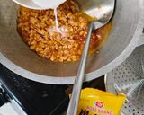 Foto langkah ke 4 dari resep Ayam Cincang Kecap Isian Bakpao.